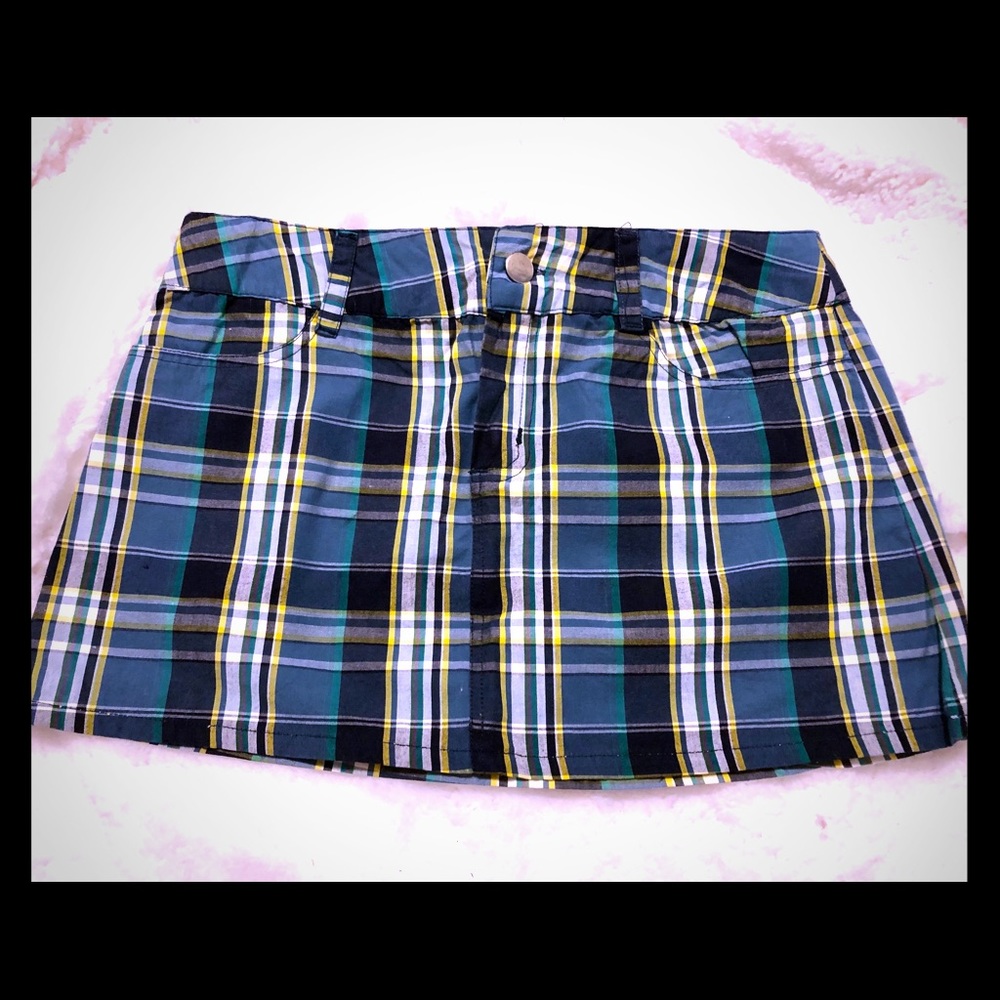 plaid mini skirt